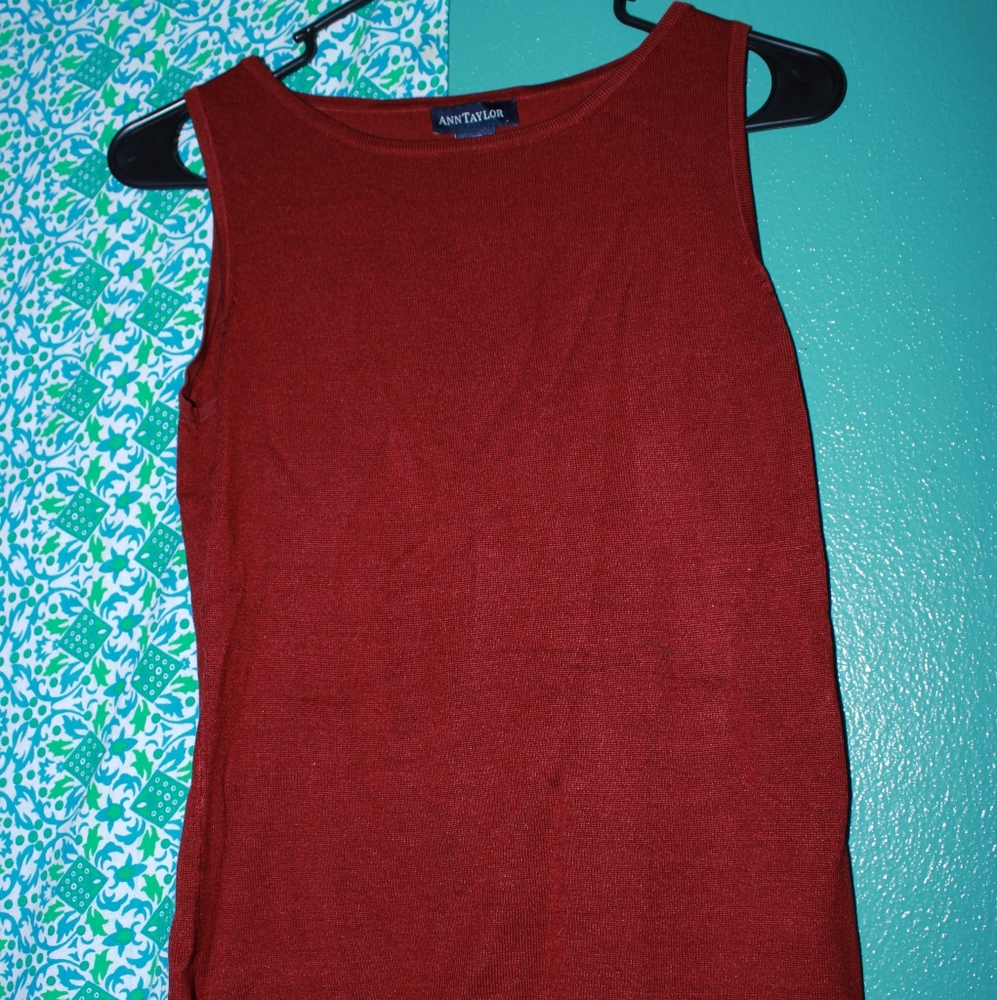 Red Ann Taylor tank top